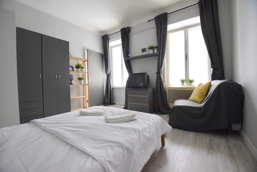 Budget Apartment By Hi5 - Oktober 6 Str 4 Budapest Exterior photo